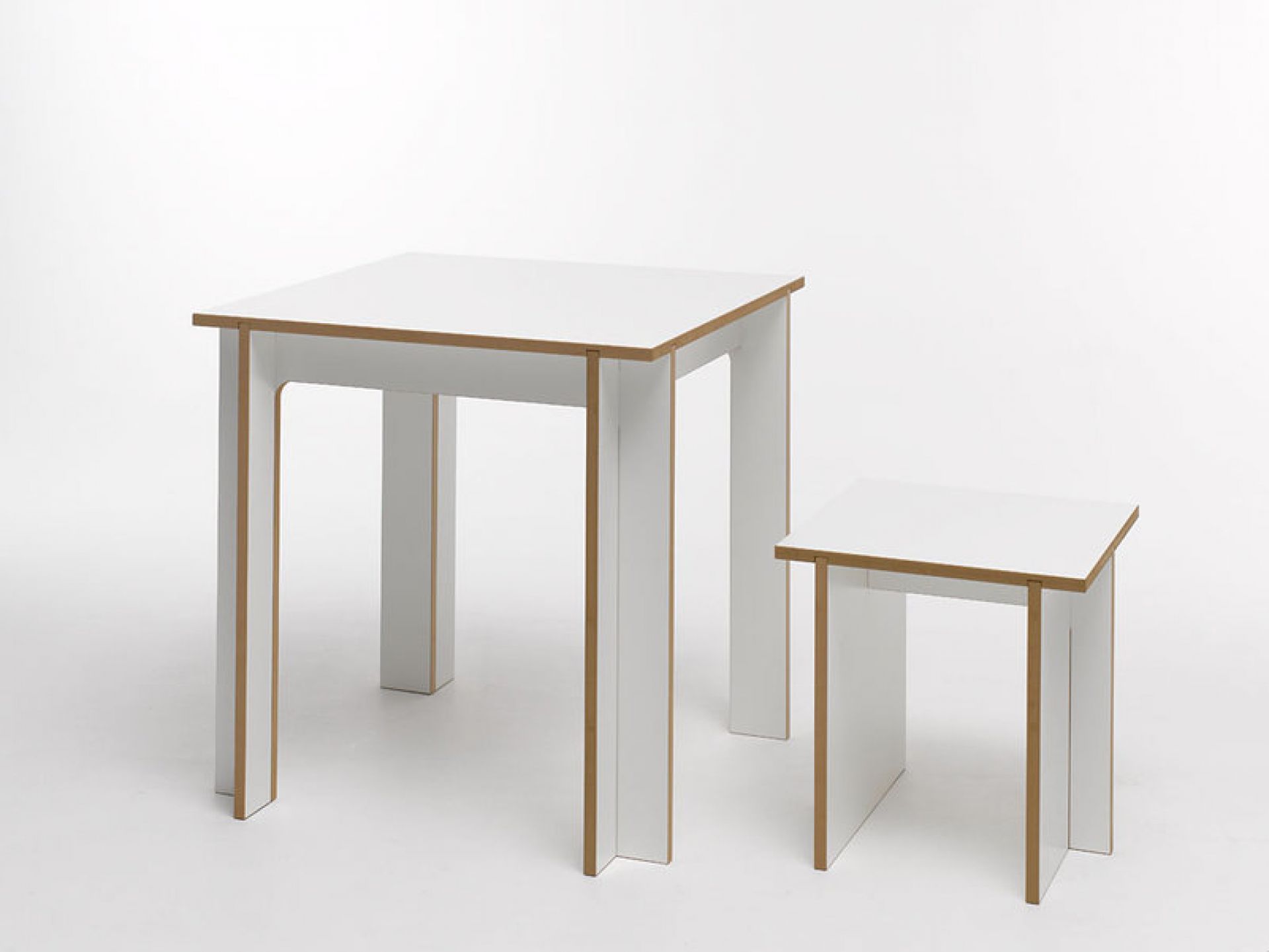 Tischgruppe tabouret Tojo