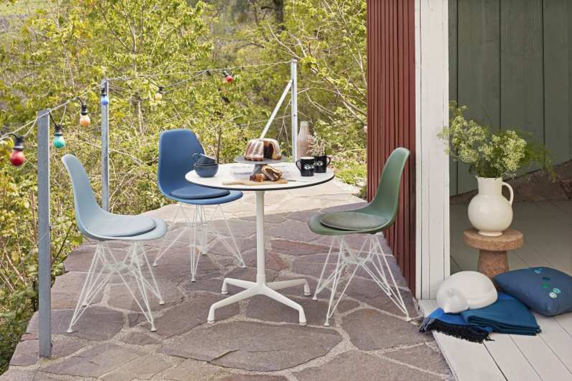 Eames Contract Table Ronde Ø80 cm Vitra