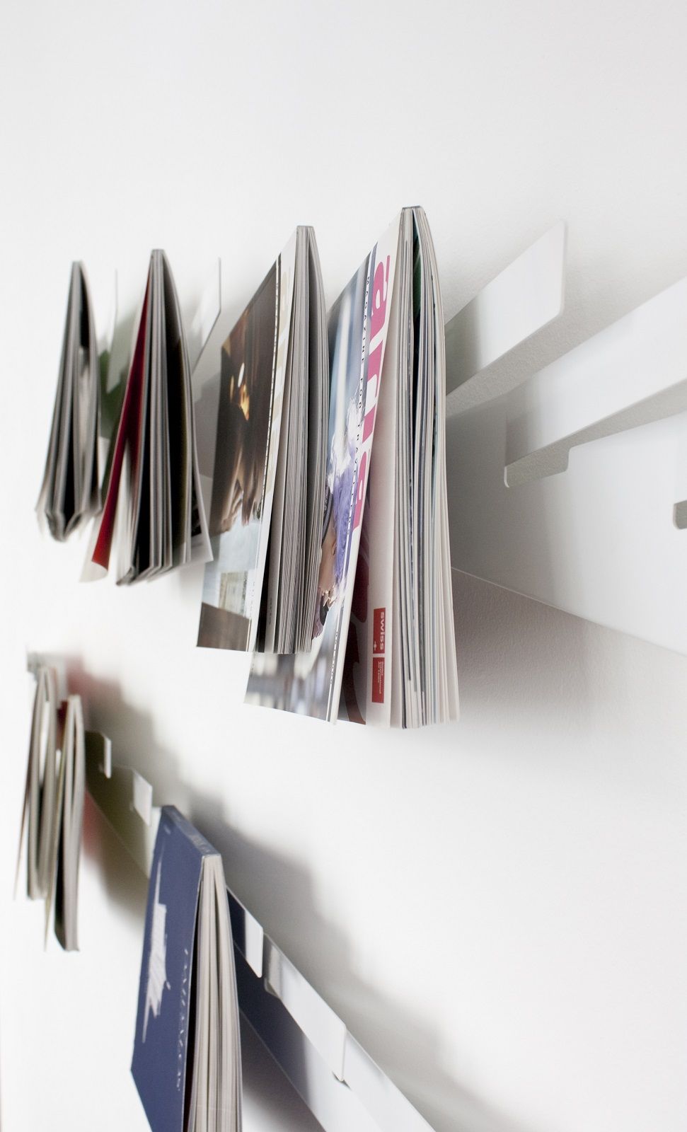 Mr_porte-Magazine Linea1 by Müller Möbelwerkstätten