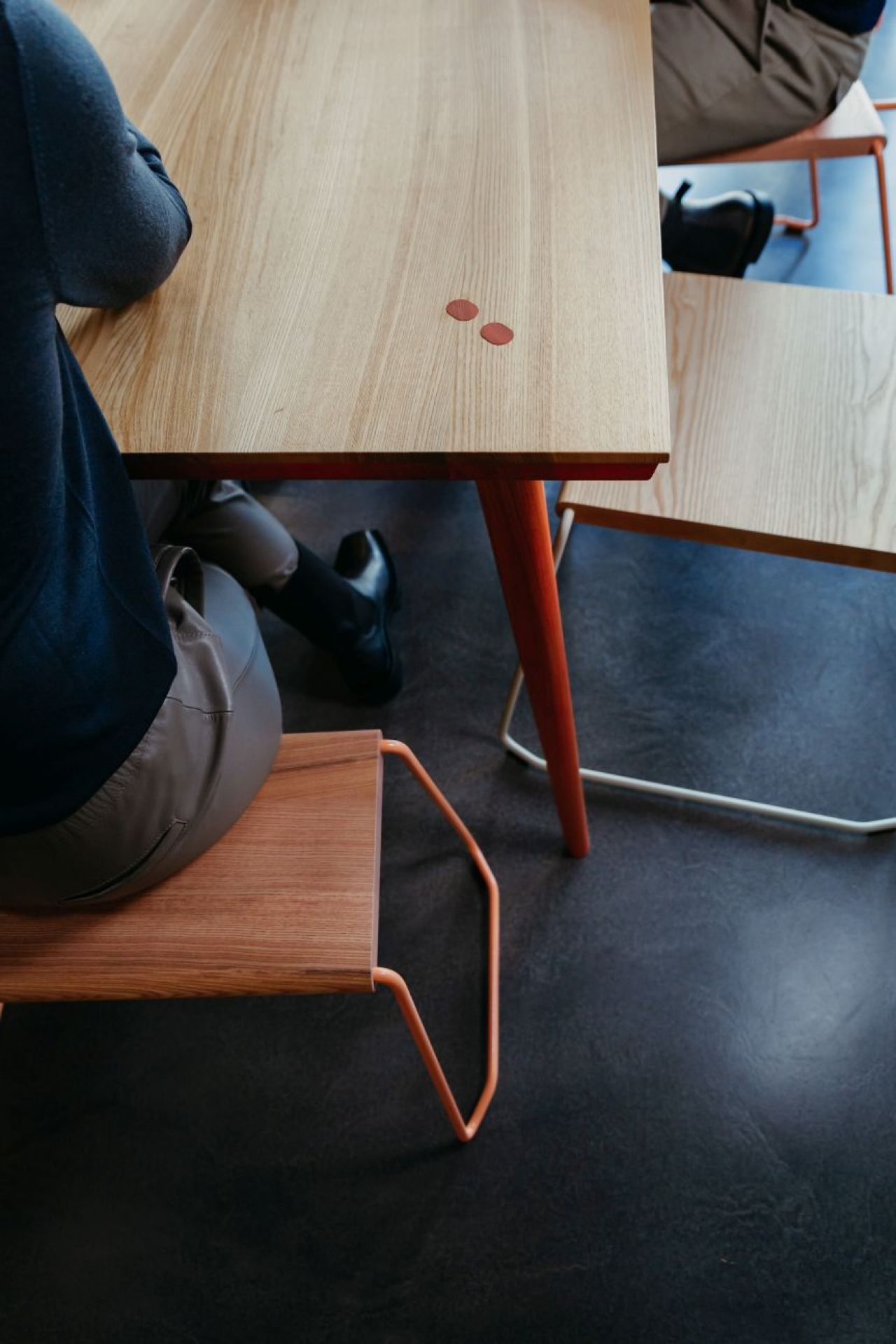 D:003 Table d'appoint Fuchs & Habicht