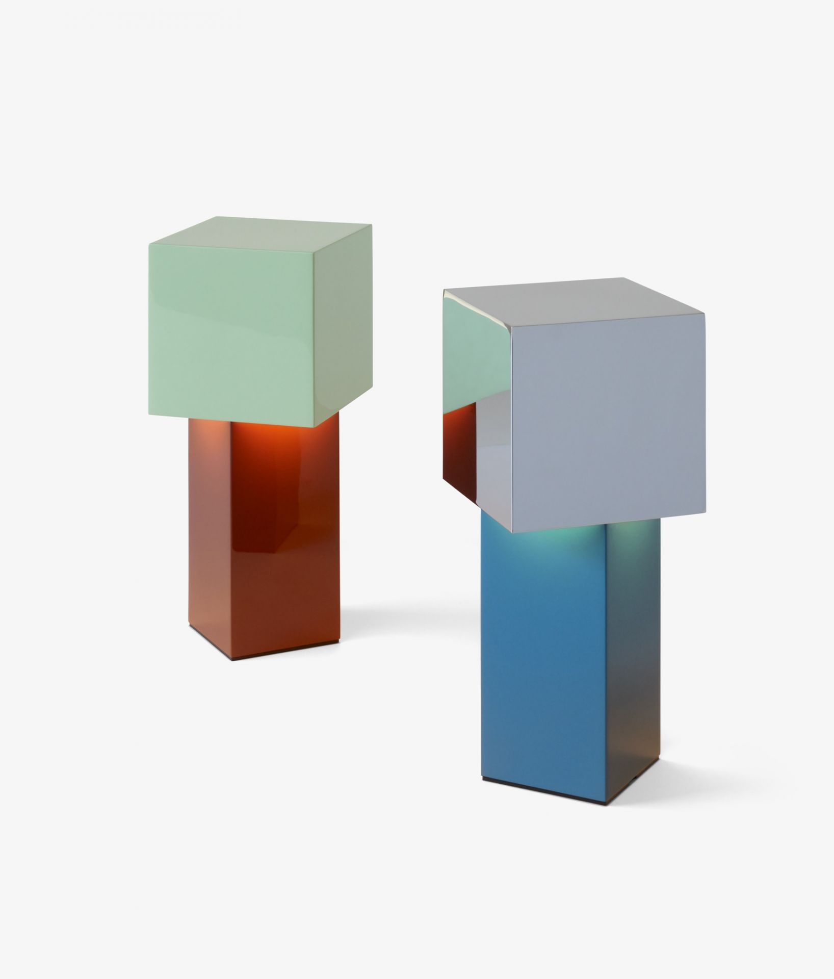 Pivot ATD7 Lampe de table portable / lampe à batterie AndTradition