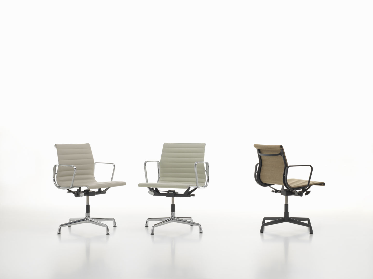 Aluminium Chair EA 131 / EA131 Chaise Vitra
