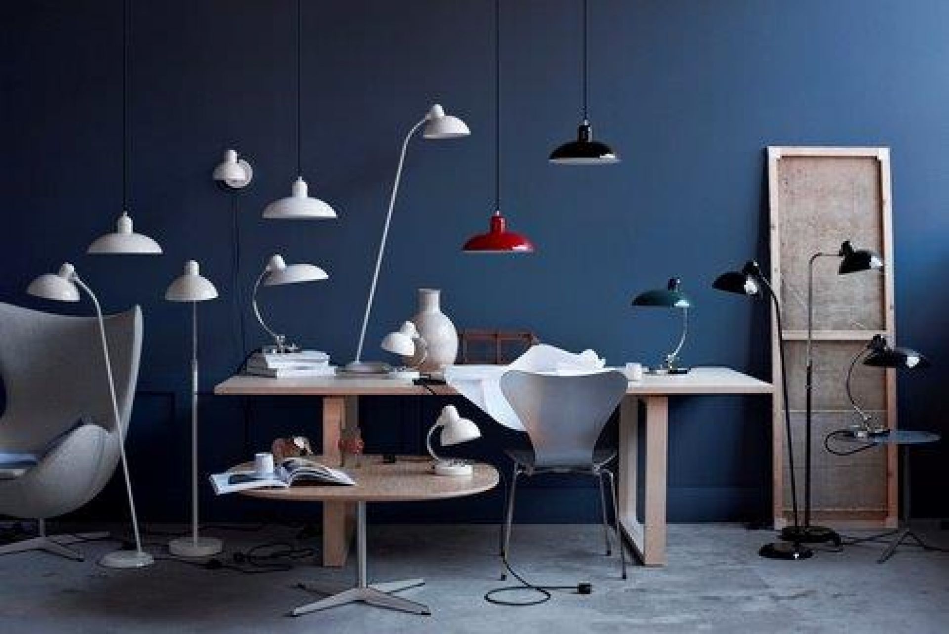 Essay Table Fritz Hansen QUICK SHIP