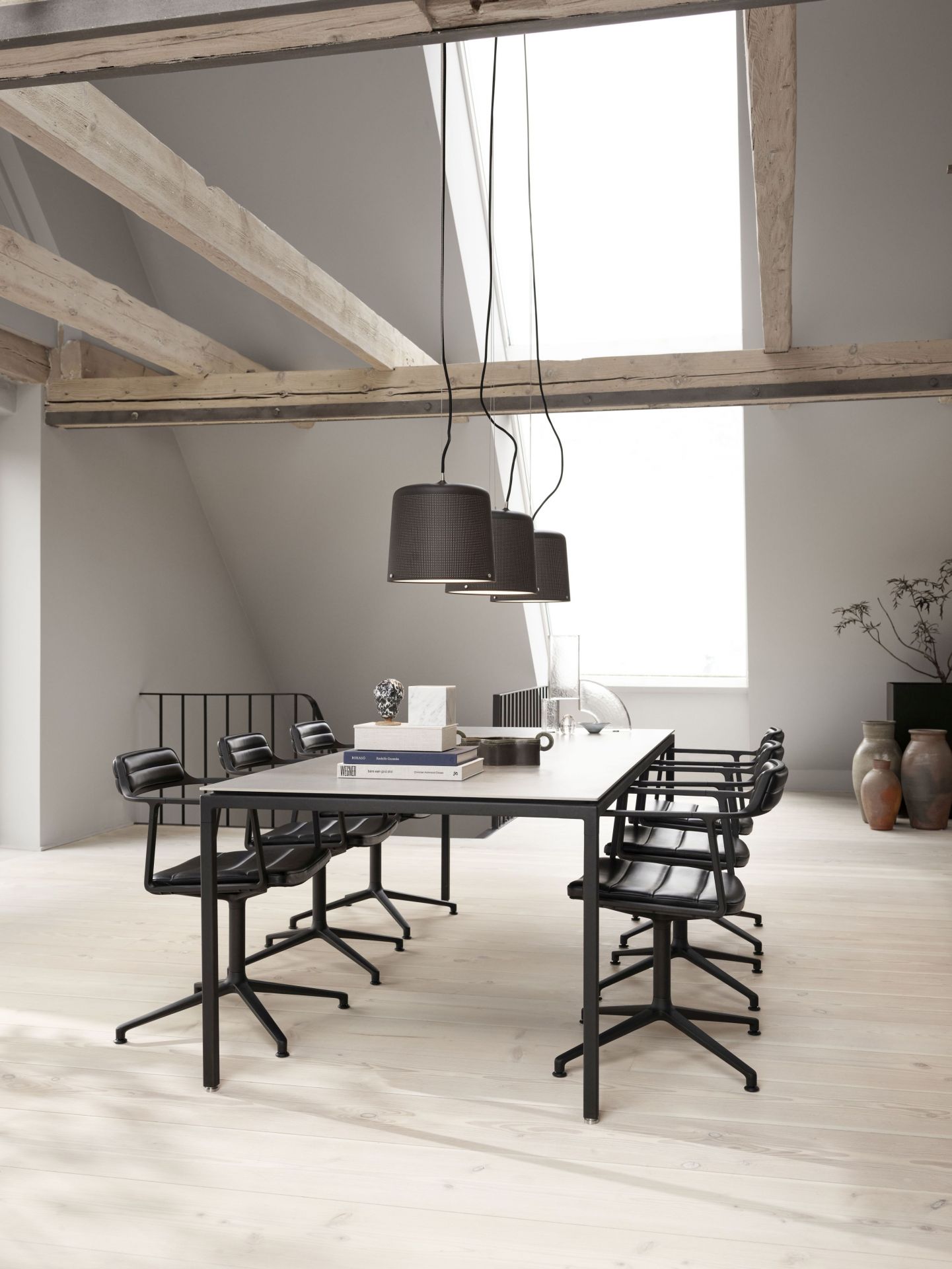 Table Medium Vipp