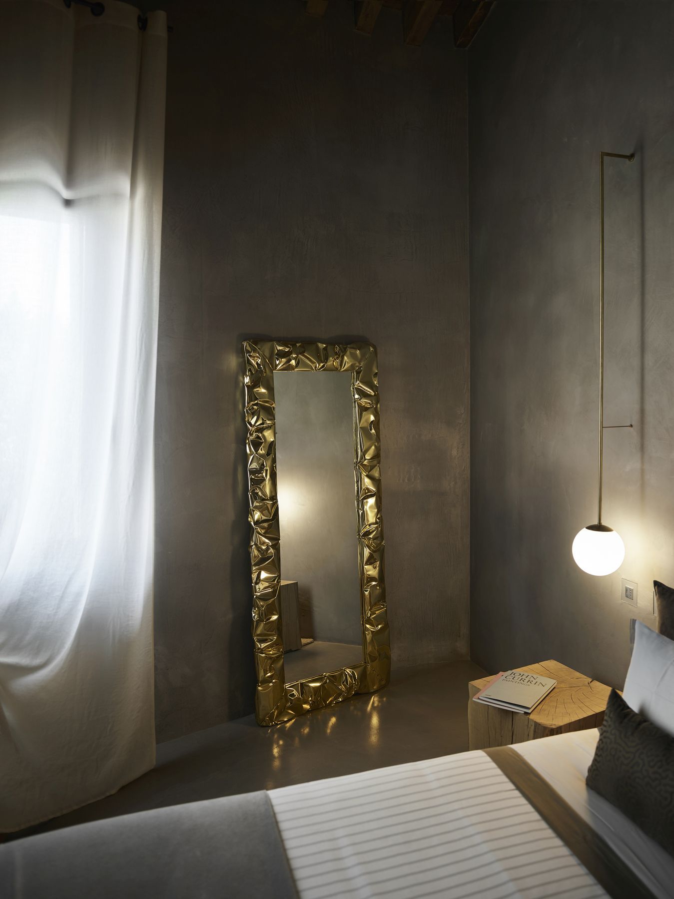 Tab.u Miroir Or H50cm Opinion Ciatti