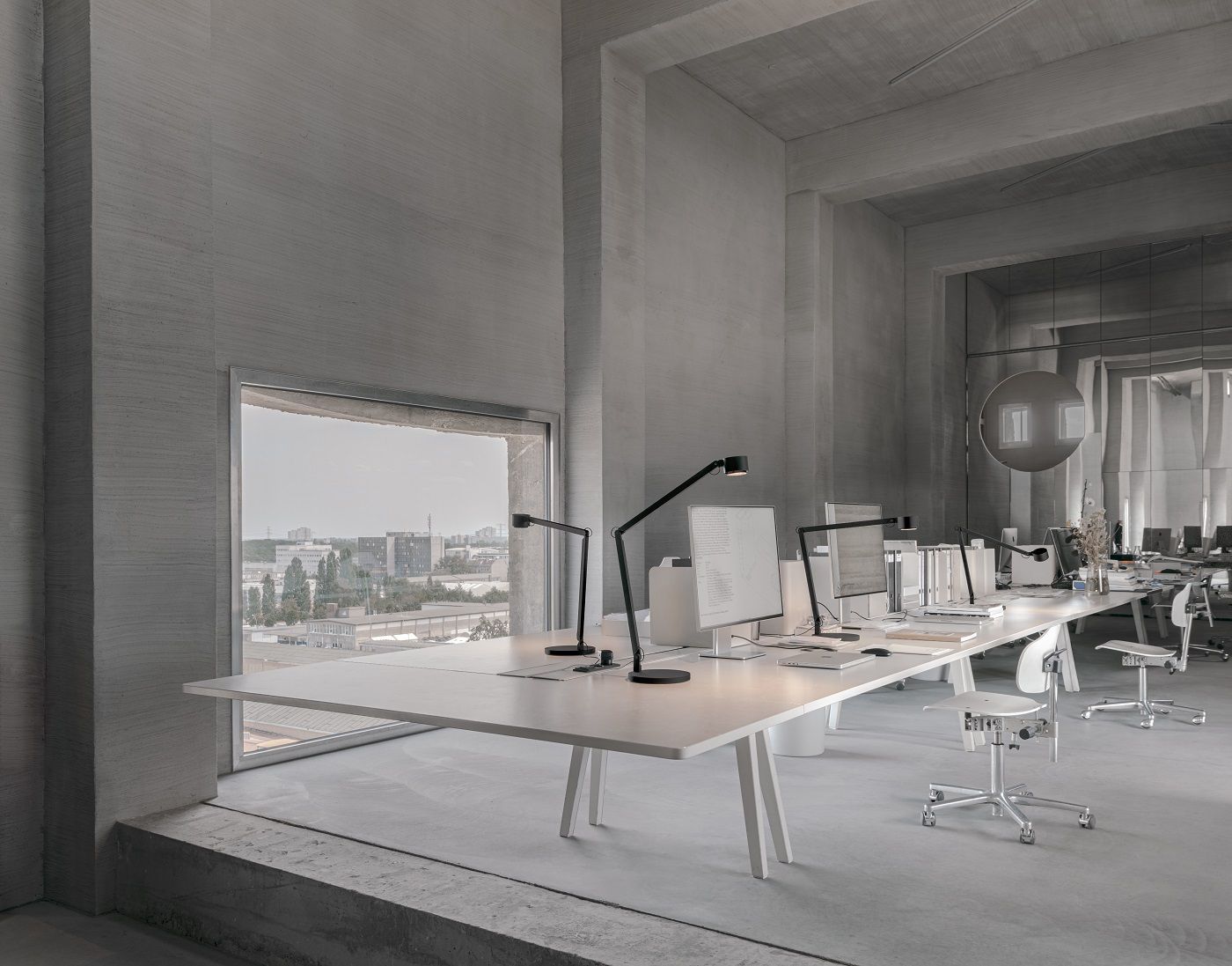 w227 angle alu base lampe de table wästberg