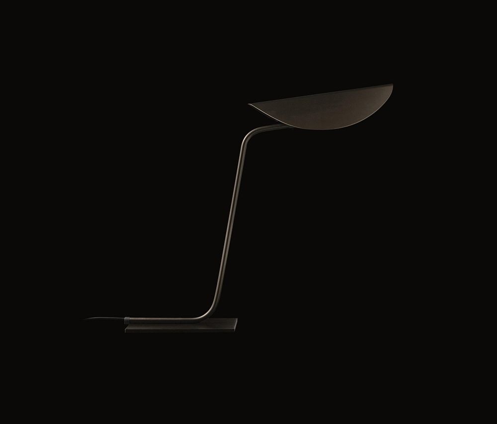 Plume Table lamp Lampe de table Oluce 