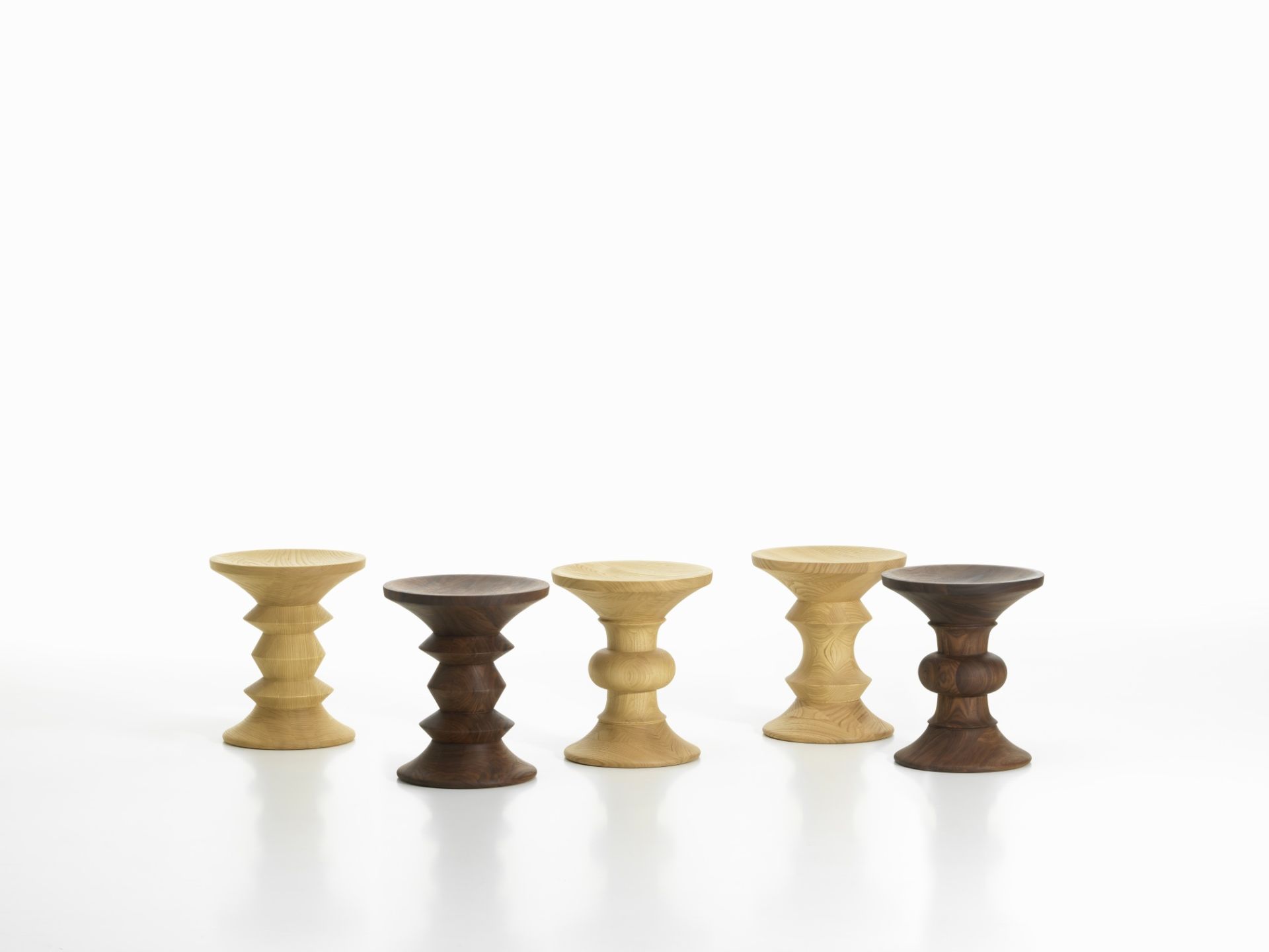 Eames Stools C tabouret Vitra NOUVELLE VERSION 