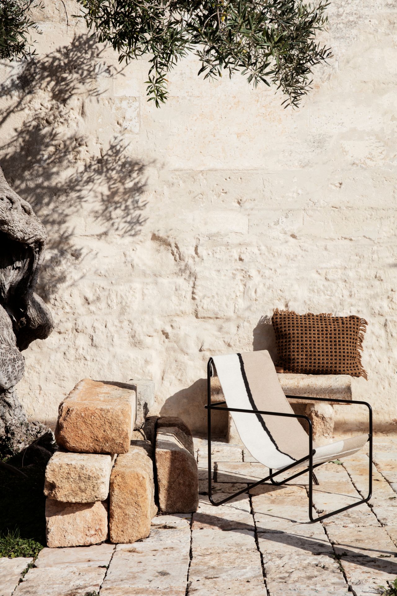 Desert Lounge chaise Noir Ferm Living