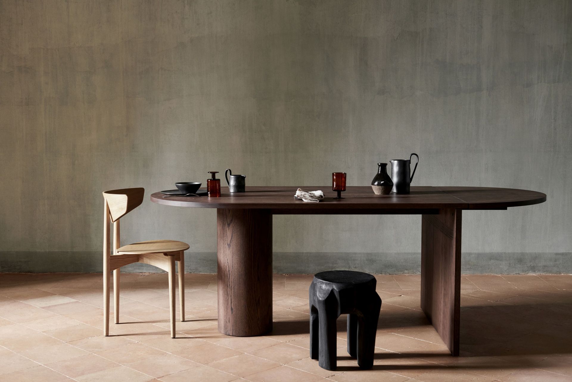 Pylo Table à manger chêne teinté foncé Ferm Living