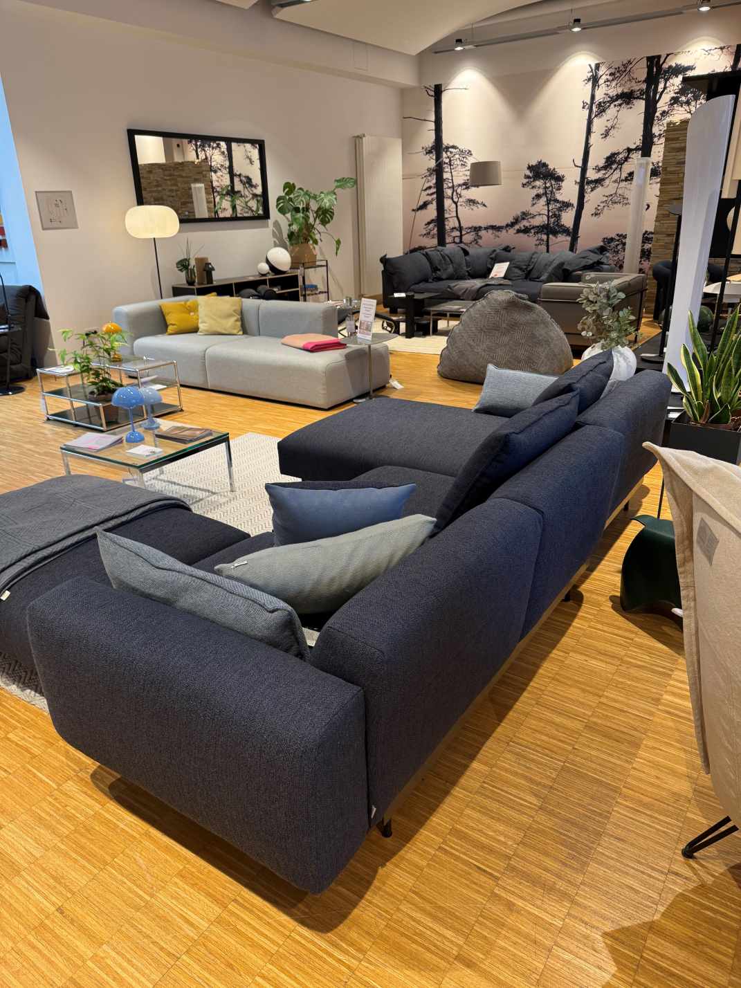 In Situ Canapé modulaire 3 places Chaise Longue Configuration 7 avec ottoman Muuto EXPOSITION