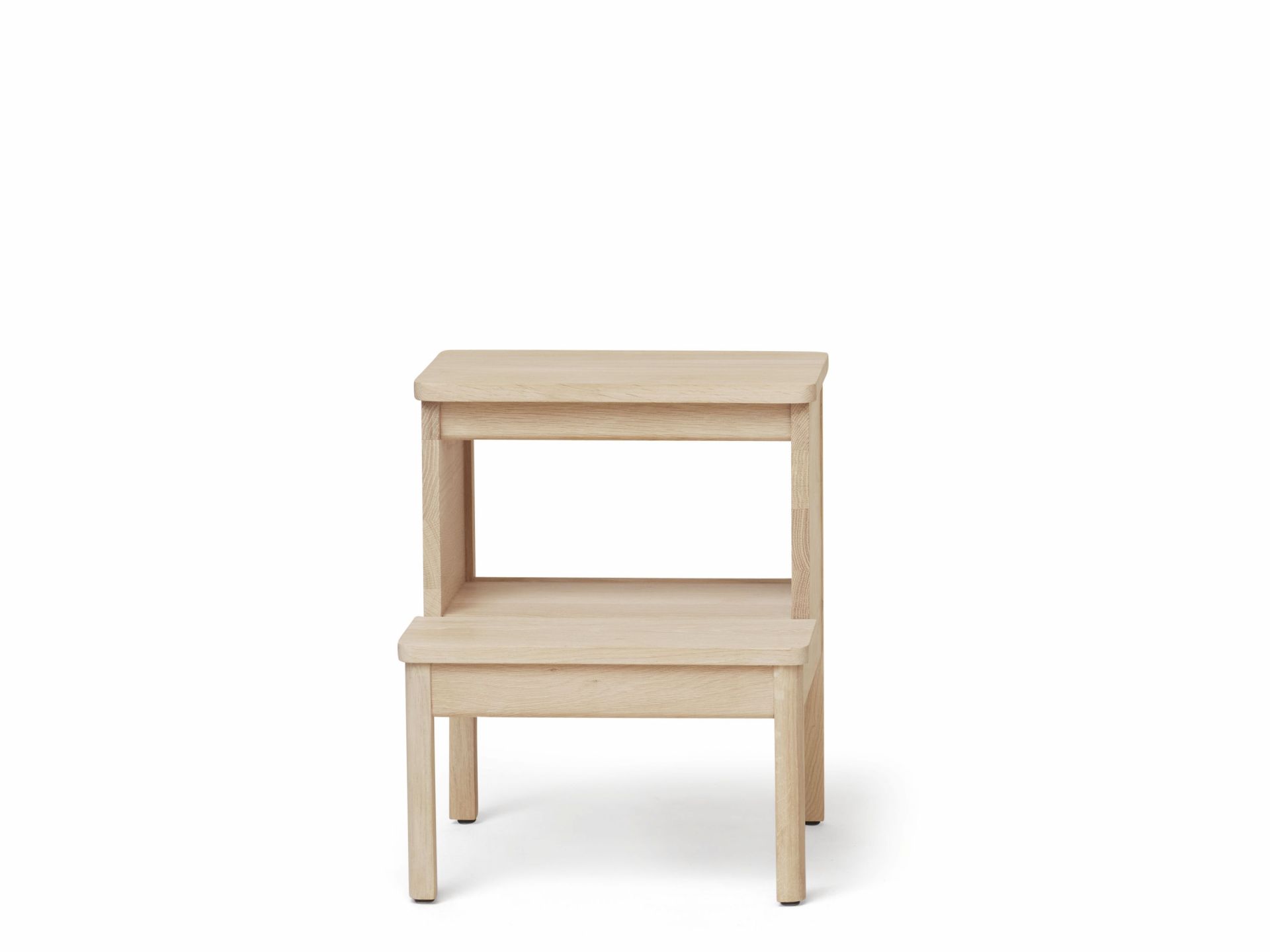 A Line Tabouret marchepied chêne blanc huilé Form & Refine