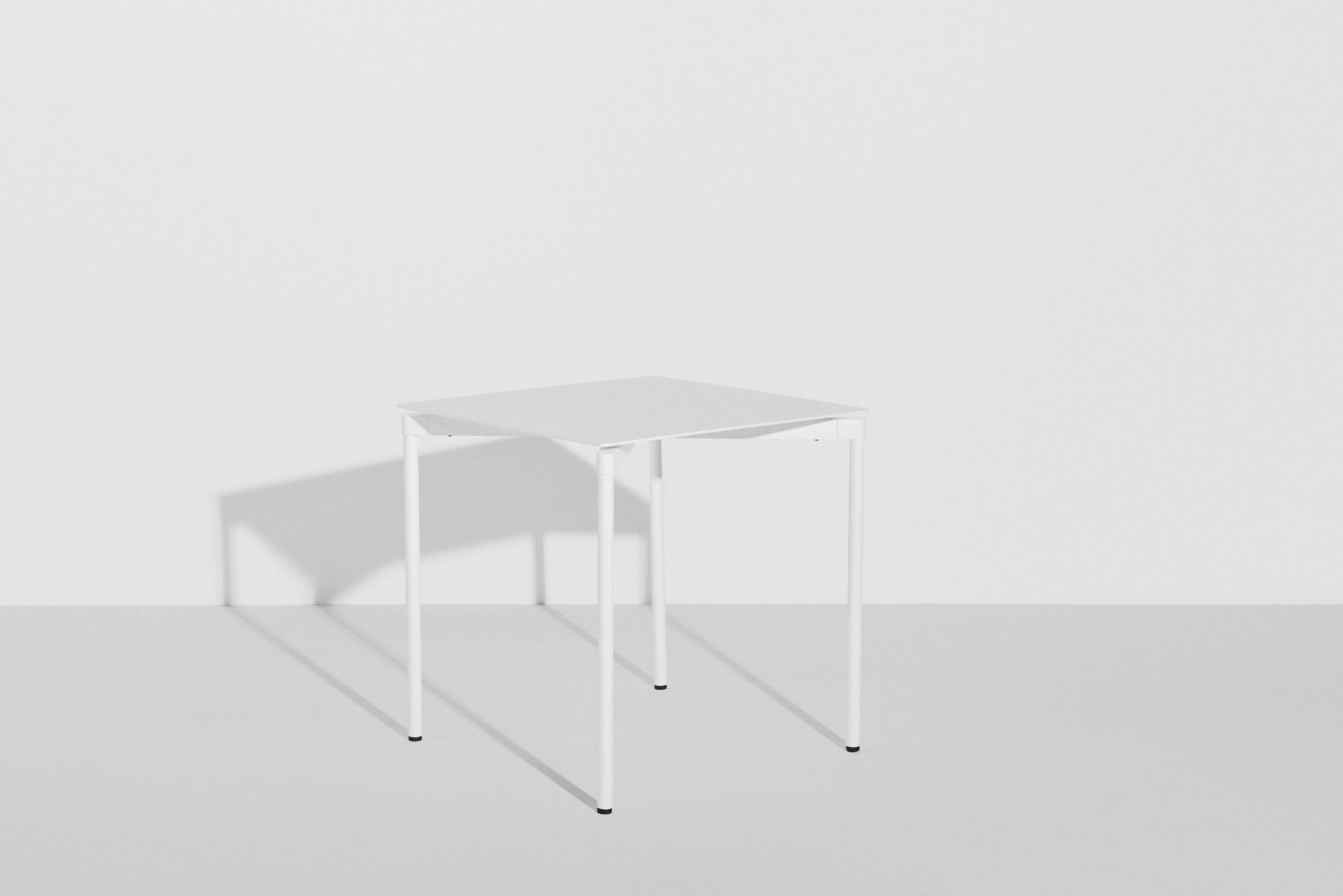 Fromme Dining Table Square Table de salle à manger carrée Petite Friture Blanc