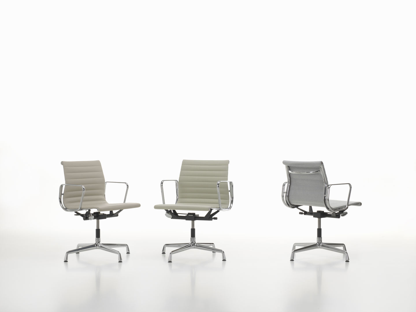 Aluminium Chair EA 131 / EA131 Chaise Vitra