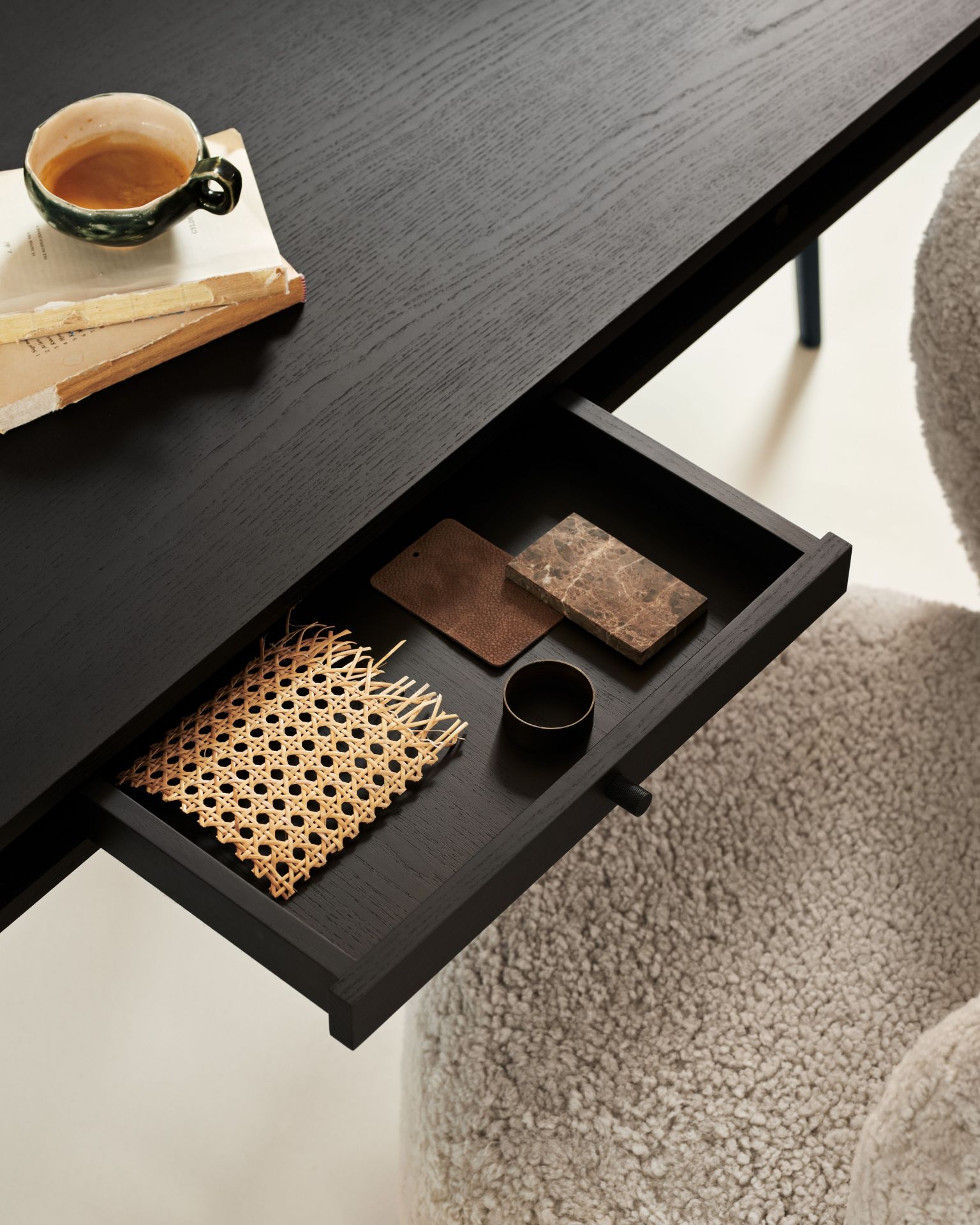 Bureau de bureau JFK avec pieds standard Noir Norr11
