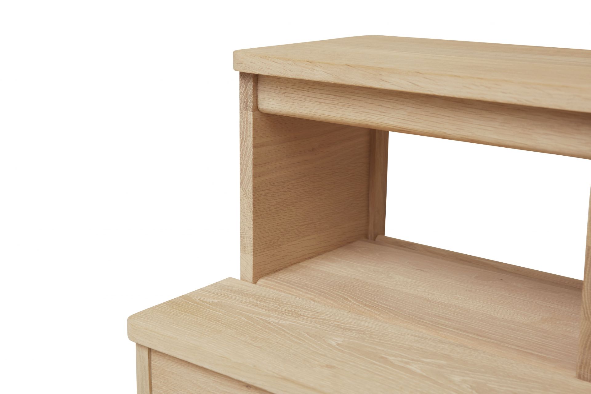 A Line Tabouret marchepied chêne blanc huilé Form & Refine