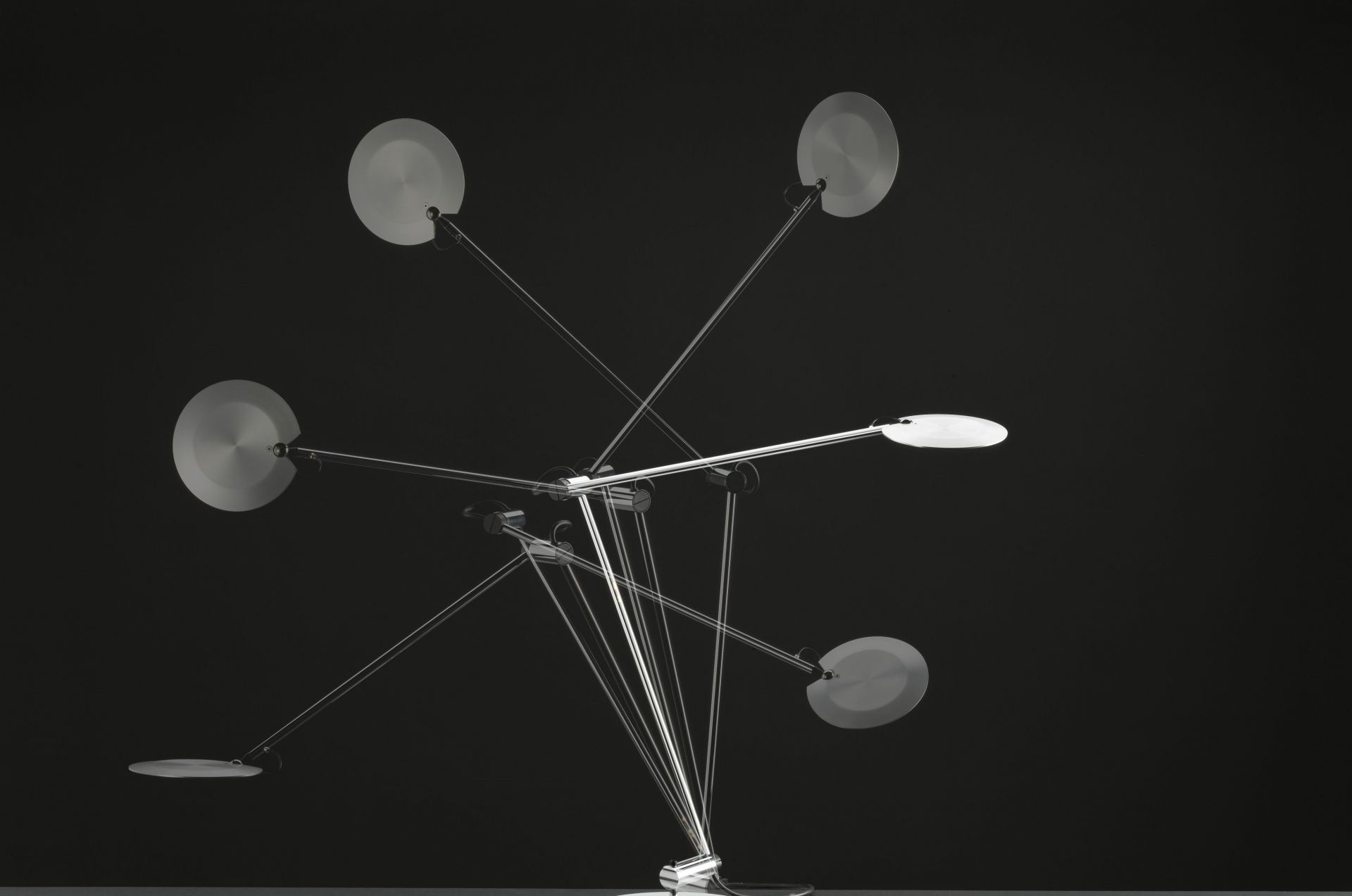 Lampe de table Pina LED adaptée à la boule USM-Haller Baltensweiler