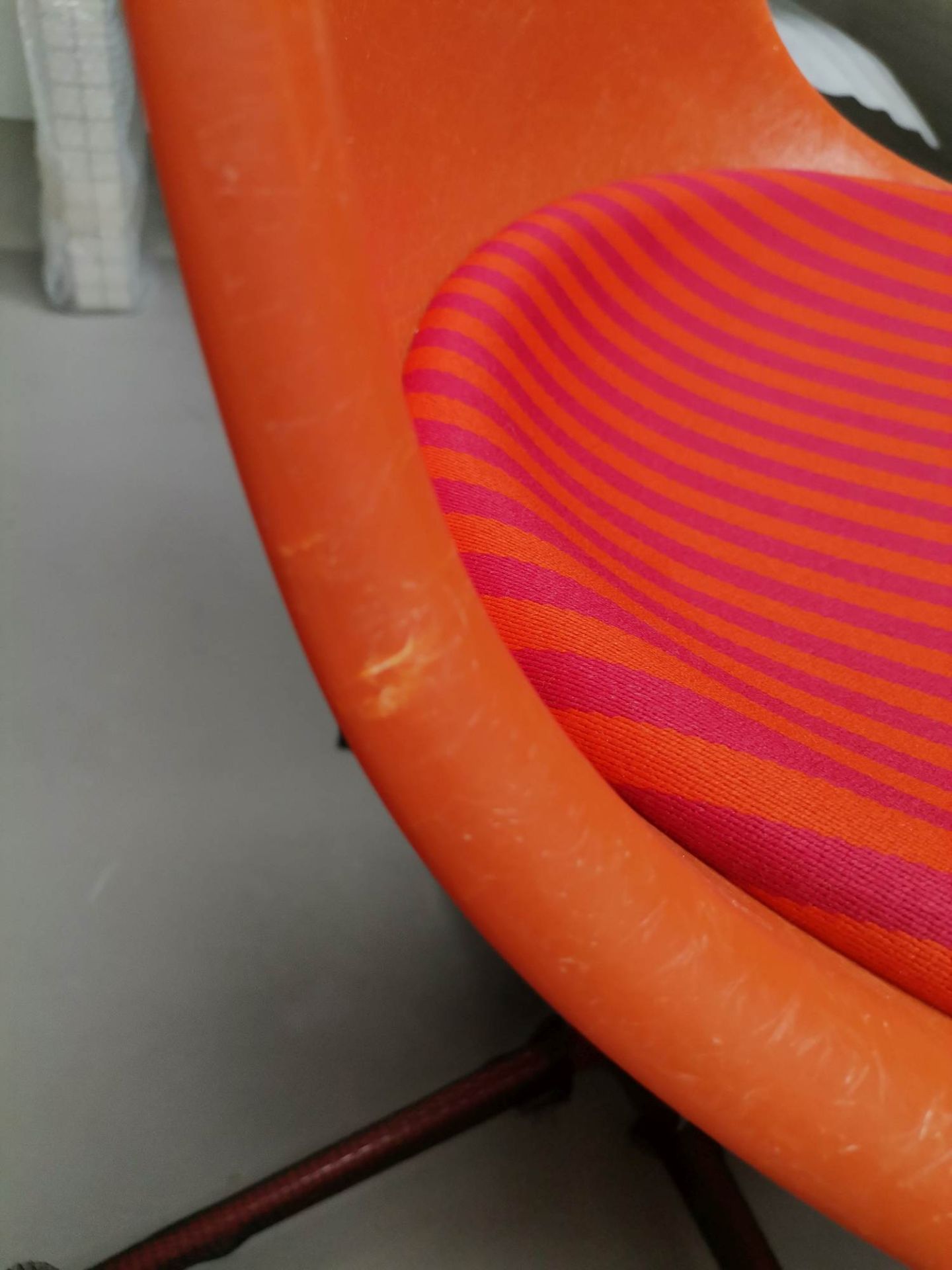 Eames Fiberglass Side Chair La Fonda Rouge Orange Vitra LIMITED EDITION OBJECTS IMPARFAITS