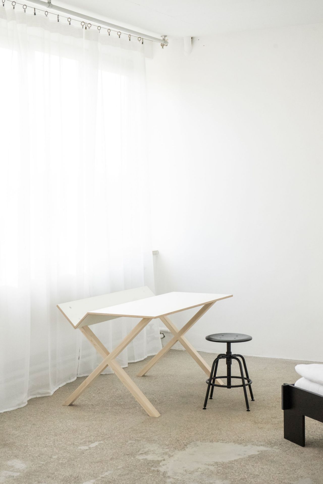 Kant bureau Nils Holger Moormann