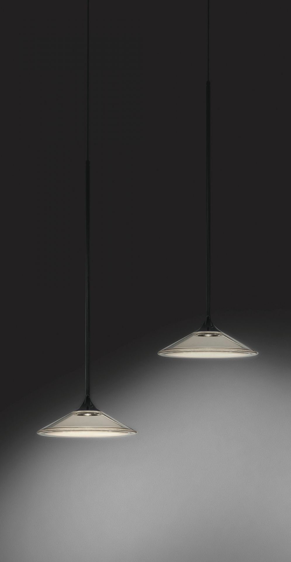Orsa 21 suspension noir Artemide