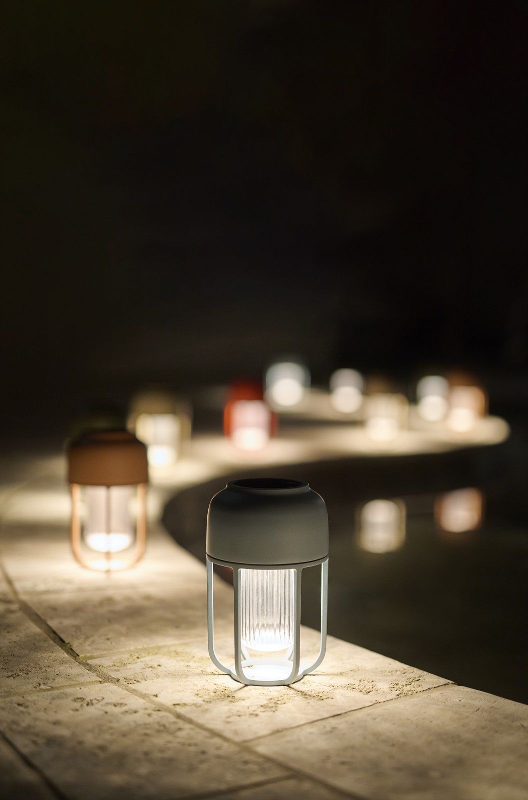 LIGHT No.1 Lampe à énergie solaire Indoor/Outdoor Lampe à batterie Houe