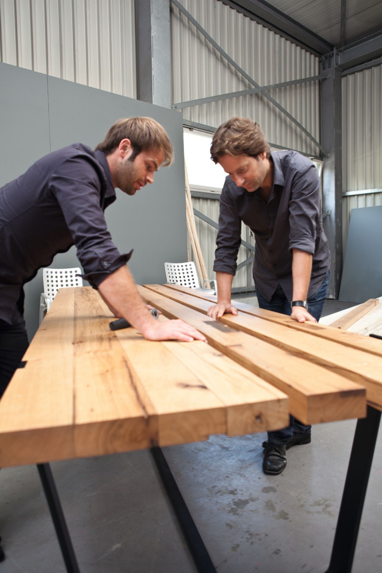 BB 11 Clamp table chêne brûlé Janua 