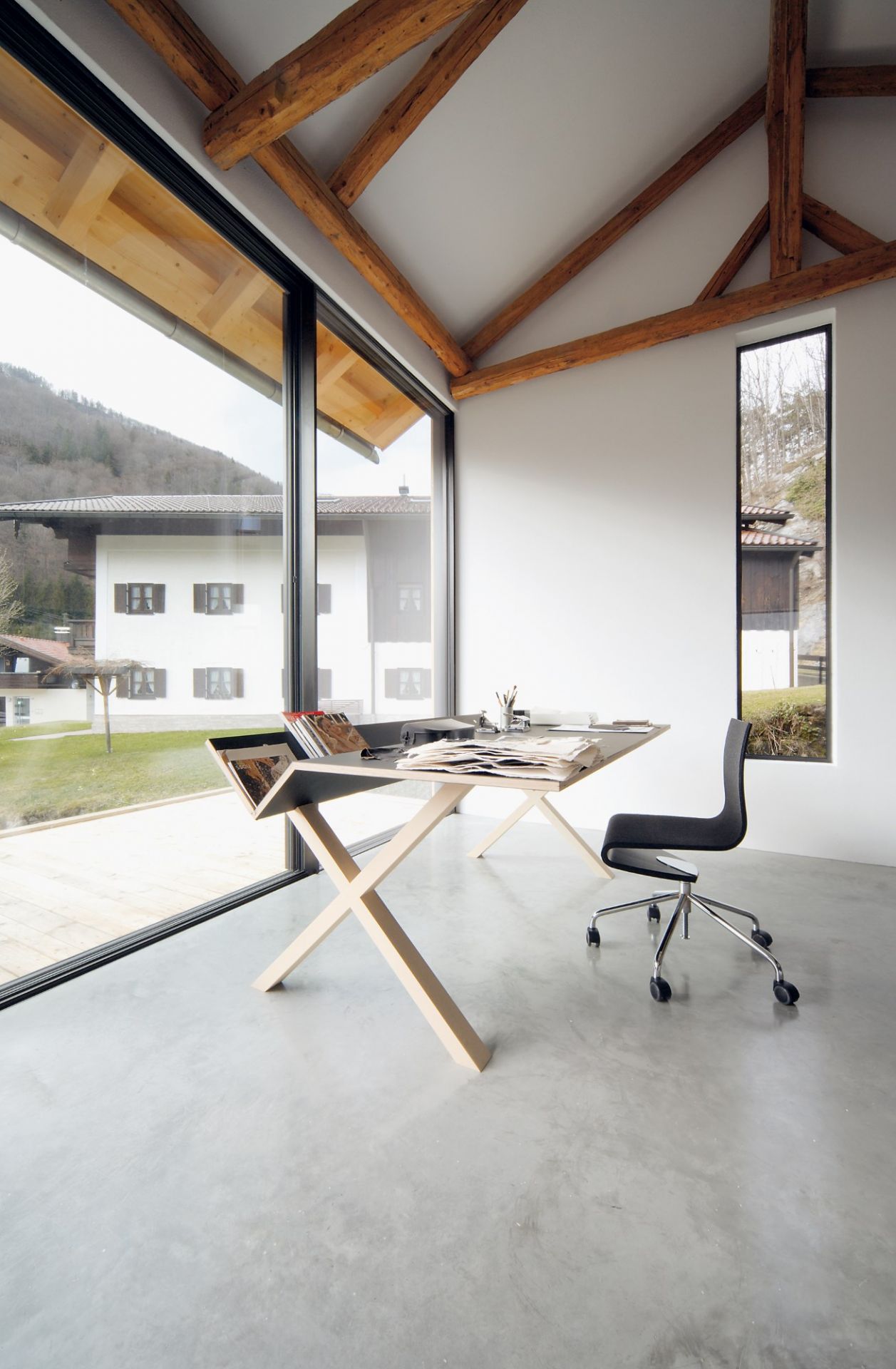 Kant bureau Nils Holger Moormann