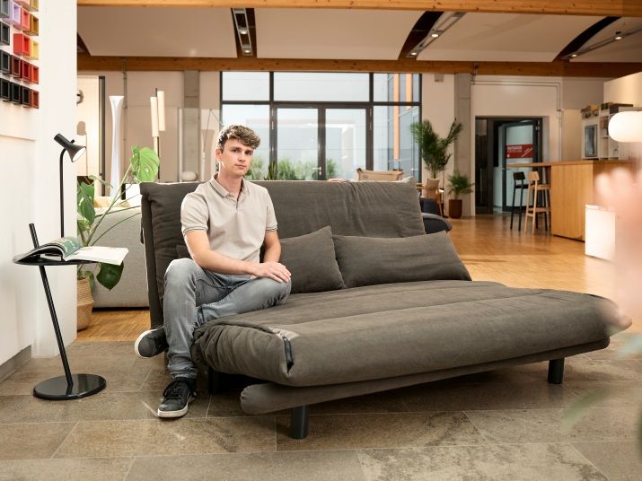 Multy First Canapé-lit 3 places avec coussin compensé ligne roset