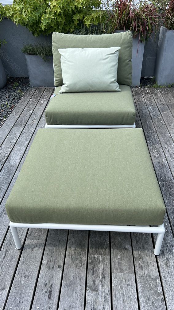 Level 2 Lounge Combination Outdoor Houe EXHIBITION PIECES