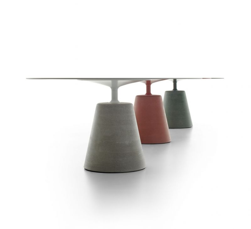 Rock Table base large MDF Italia | blanc | Ø 120 x H 73 cm | Béton ...