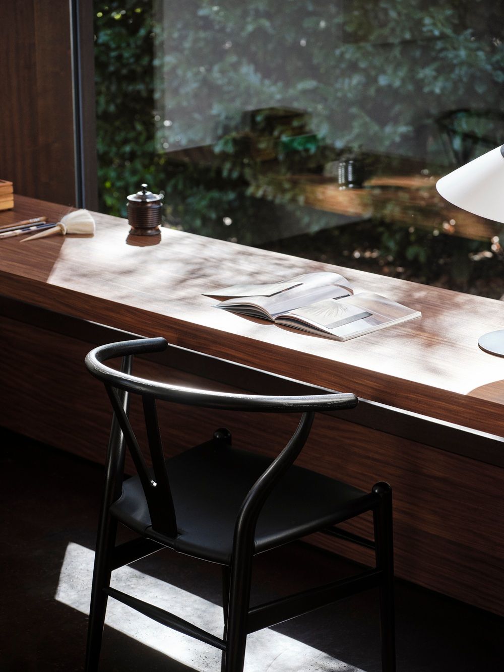 Chaise CH24P Wishbone / Y-Chair de Carl Hansen & Søn