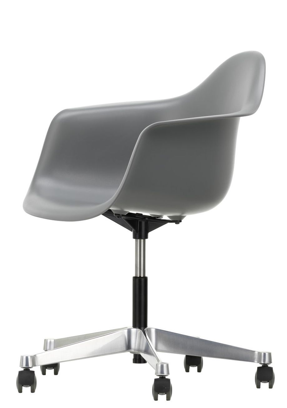 Eames Plastic Arm Chair PACC chaise Vitra