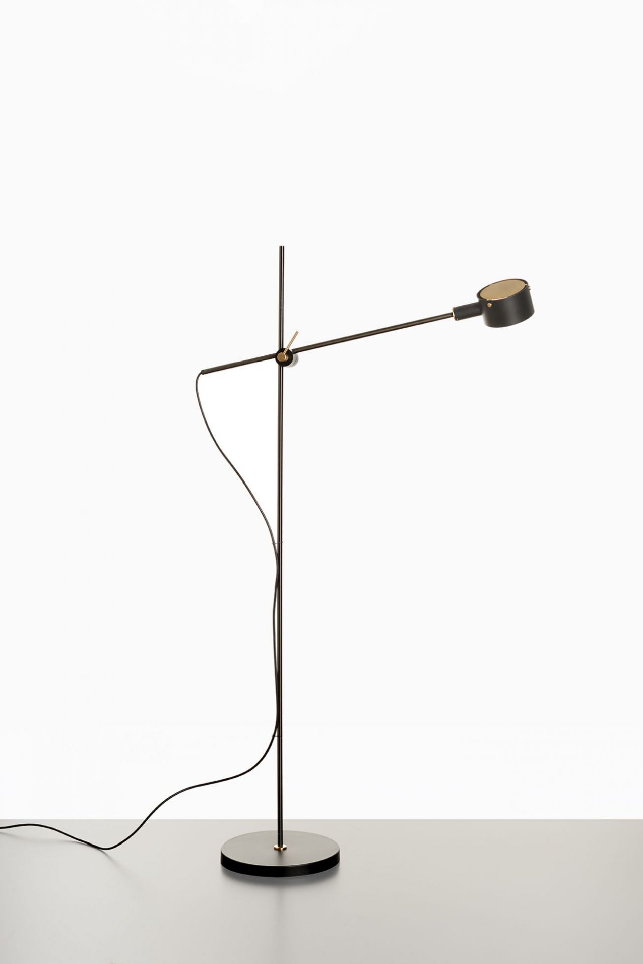 G.O. 352 Lampadaire Oluce G.O. 352 Lampadaire Oluce