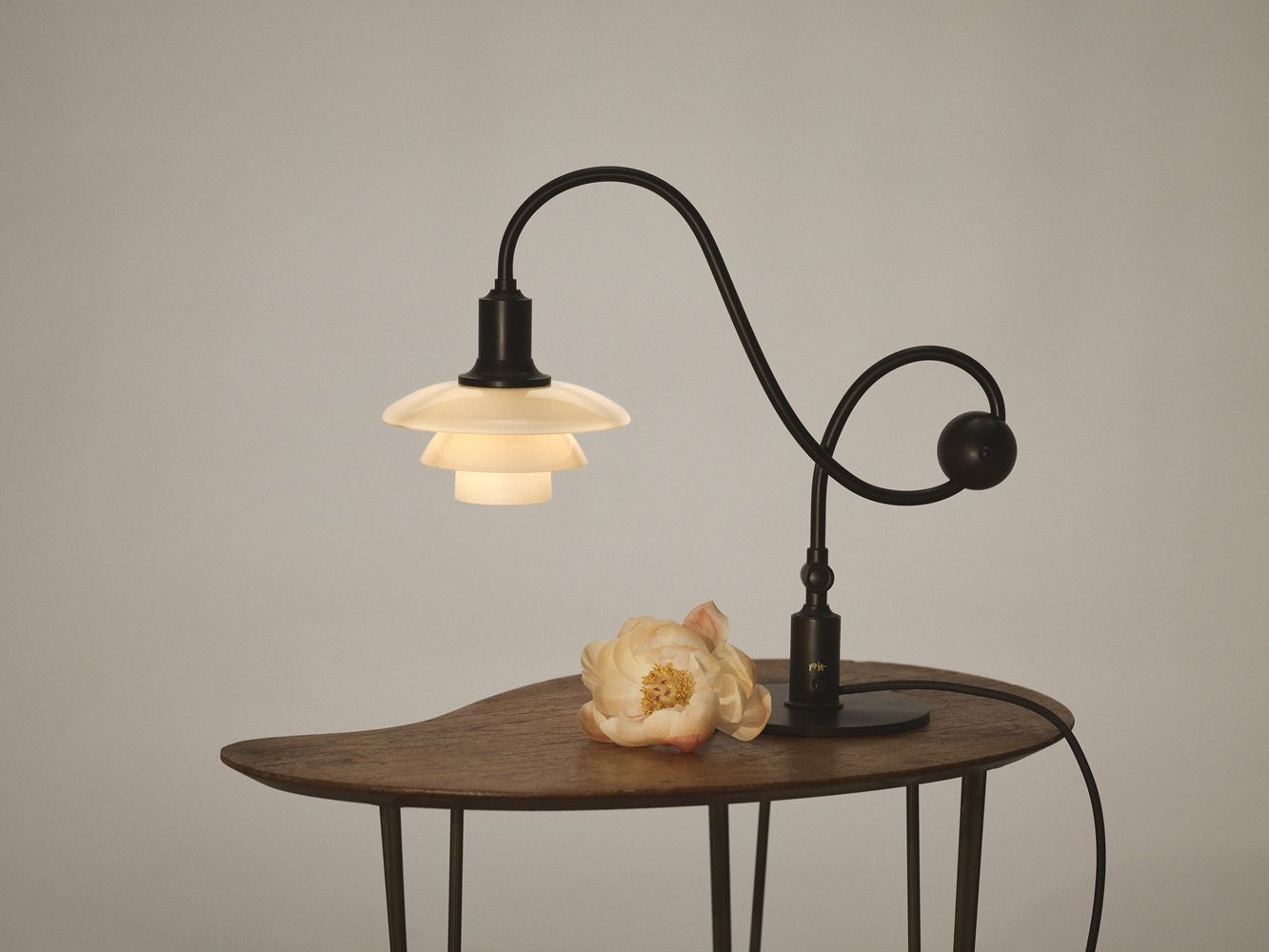 Lampe de table PH 1/1 Piano, couleur Dusty Terracotta, Louis Poulsen