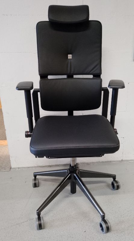 Please Chaise de bureau pivotante / chaise de travail avec appui-tête Steelcase EXPOSITION / MOBILIER D'OCCASION
