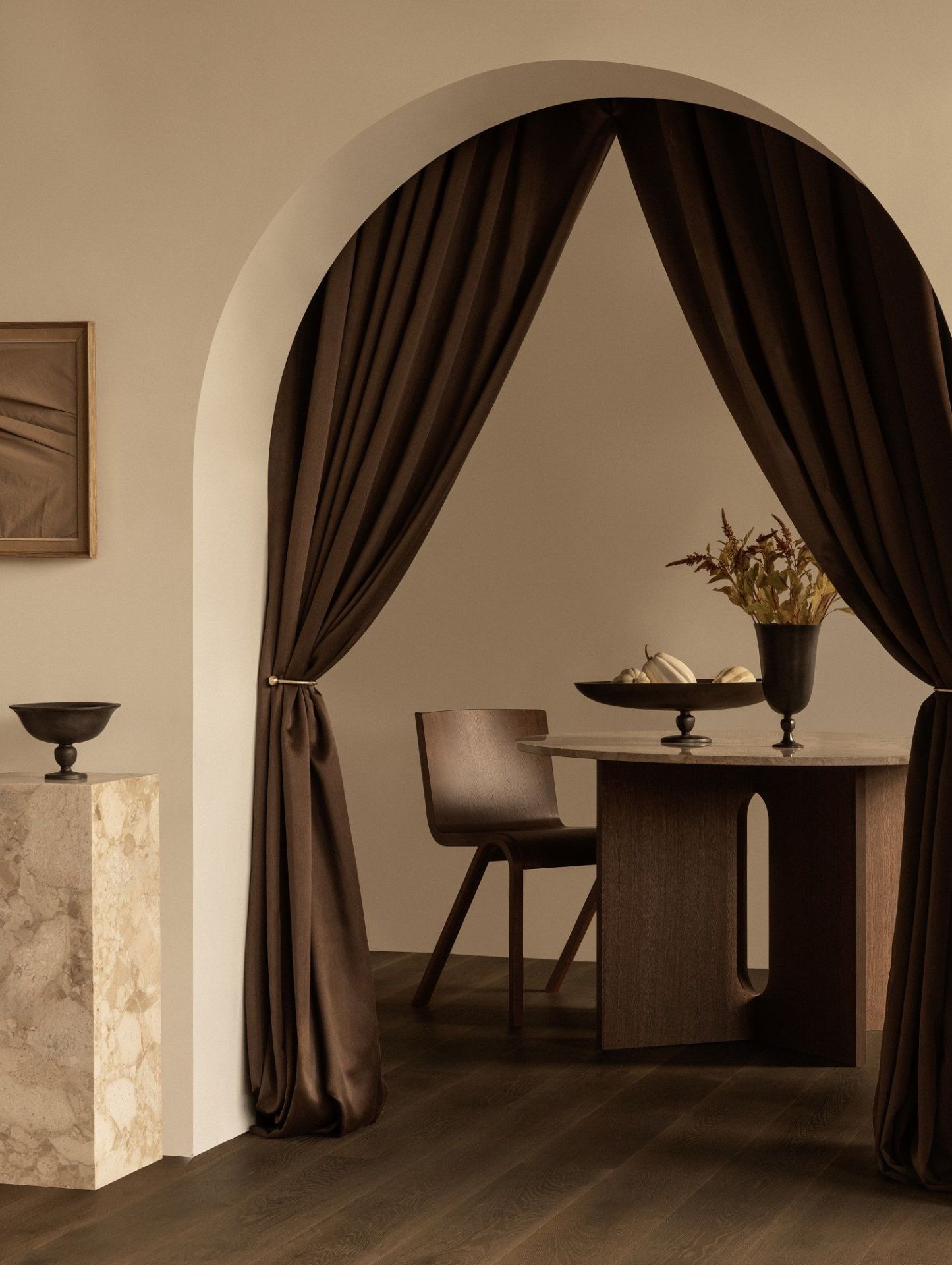 Chaise Ready Dining Chair / Chaise en bois Audo Copenhagen  Chaise Ready Dining Chair / Chaise en bois Audo Copenhagen