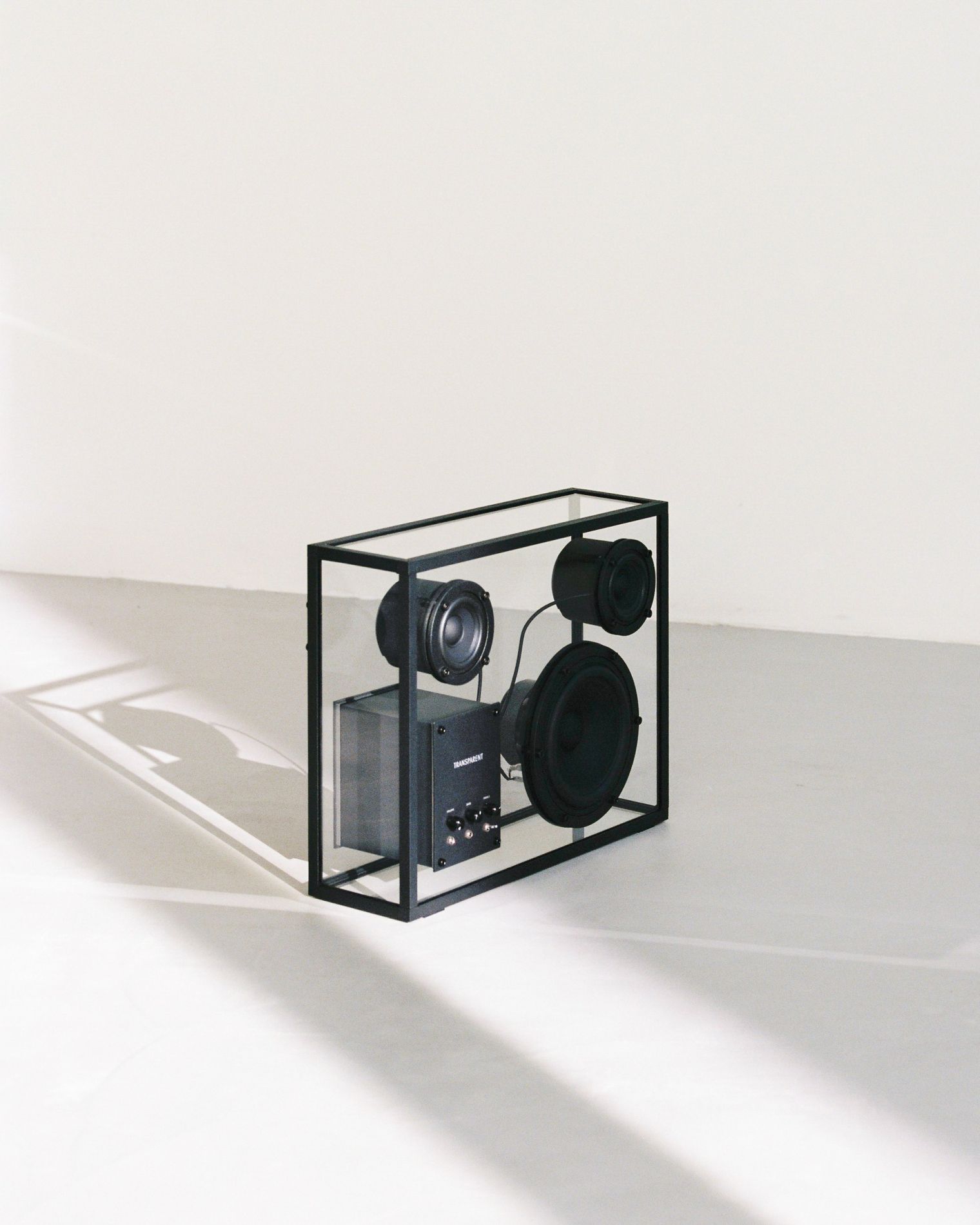 Haut-parleur transparent Transparent