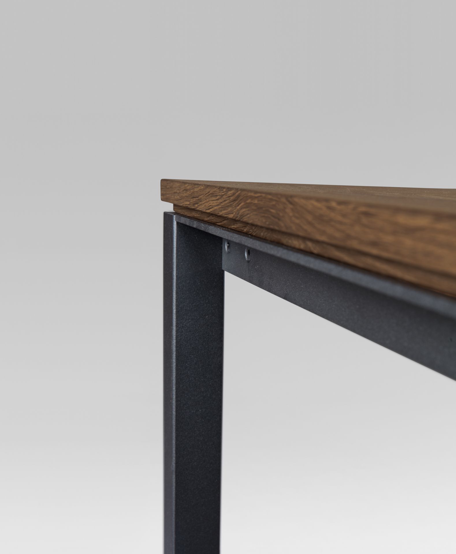 S 600 table chêne fumé Janua