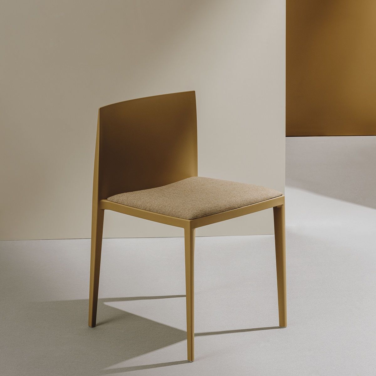 Sail SI1245 Chaise empilable Andreu World