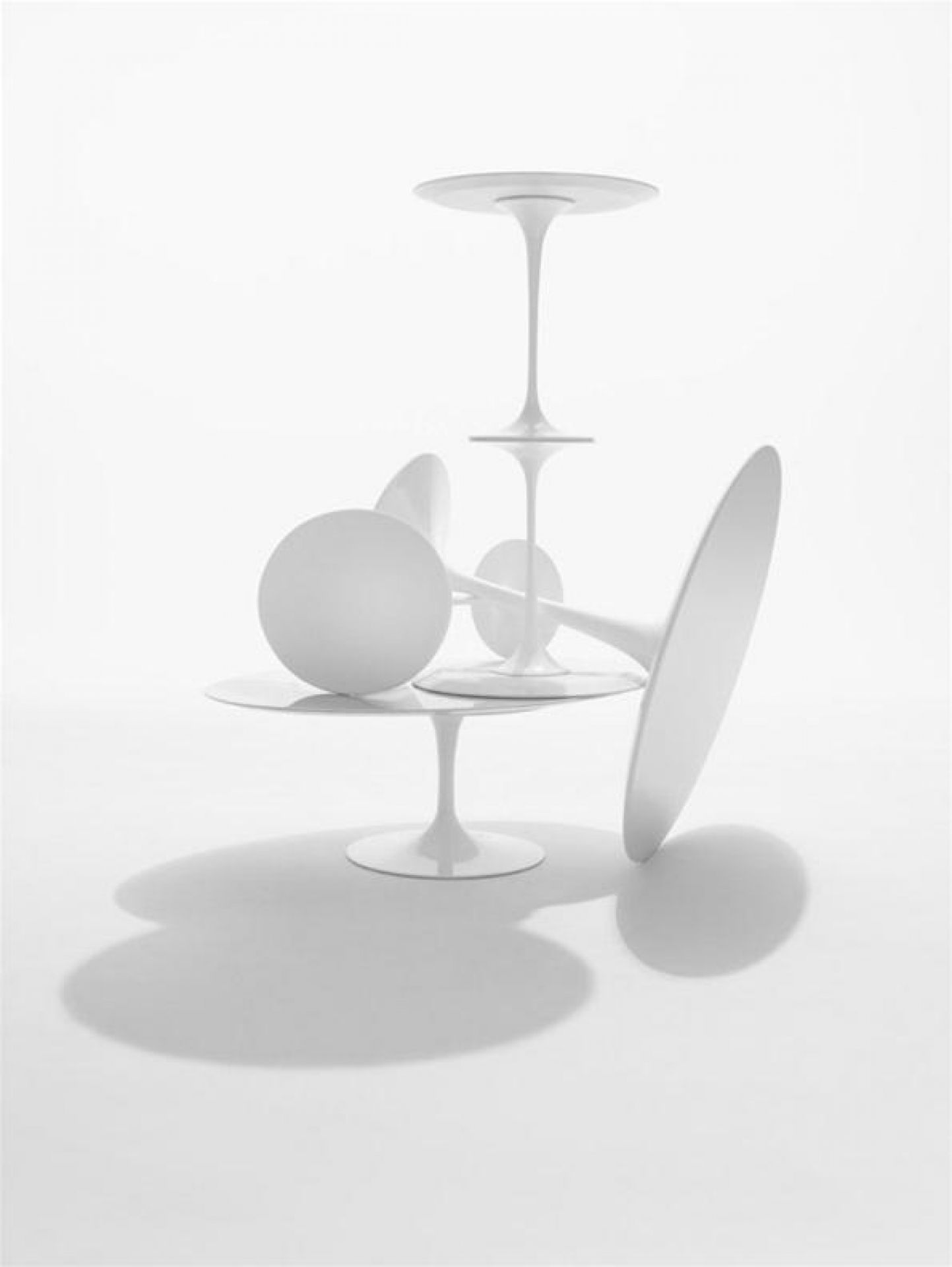 Saarinen table rond OUTDOOR Knoll International - QUICK SHIP