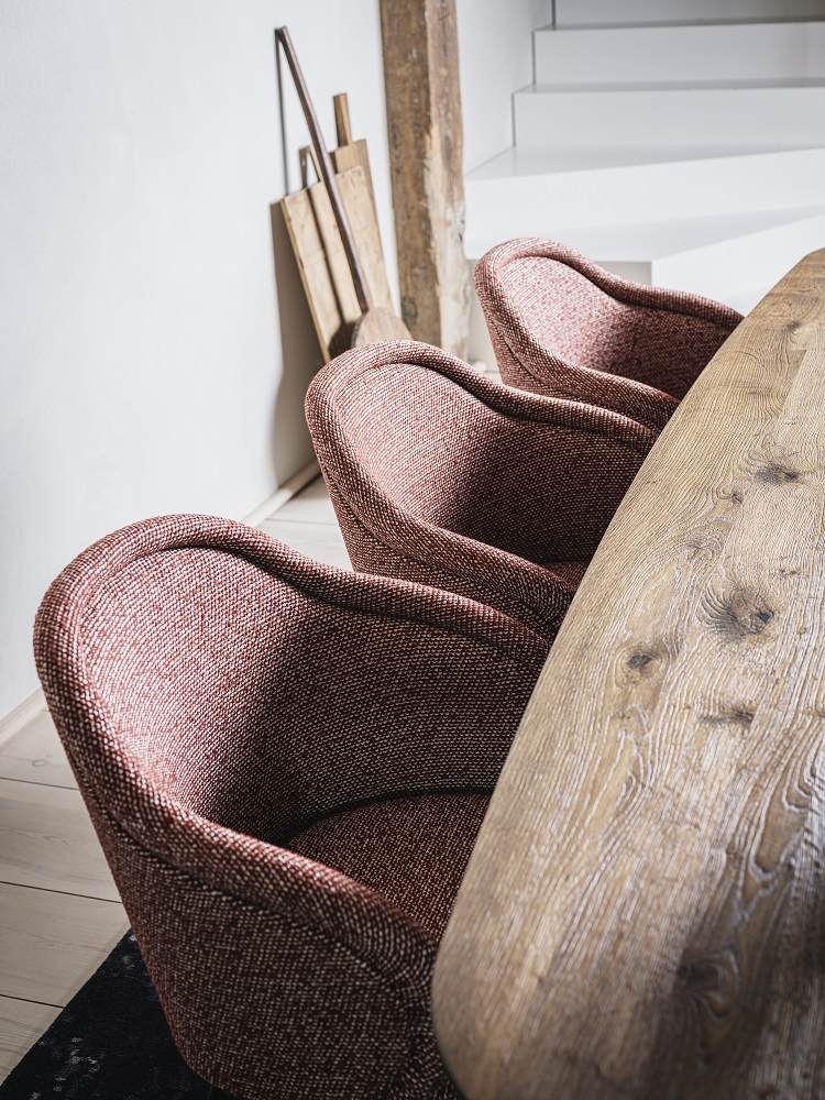 Ona 2020 Curved Armchair Chaise Freifrau Manufaktur