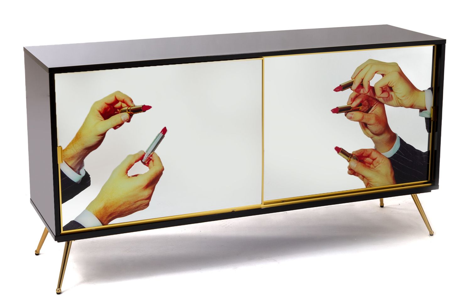 Toiletpaper Sliding Doors Portes coulissantes Buffet Seletti Lipsticks Toiletpaper Sliding Doors Portes coulissantes Buffet Seletti Lipsticks