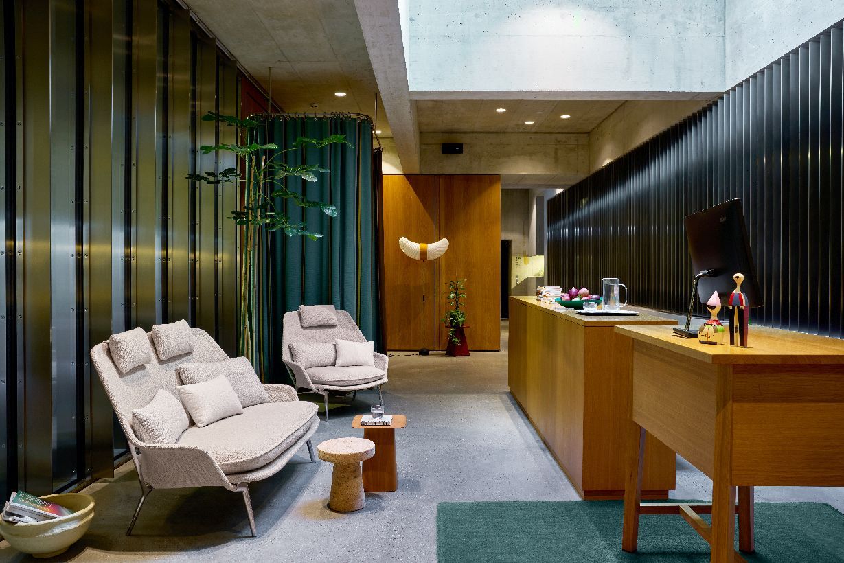 Lampadaire Akari BB3-33S Vitra