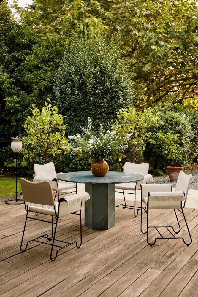 Epic Outdoor Table à manger Ø130cm Gubi