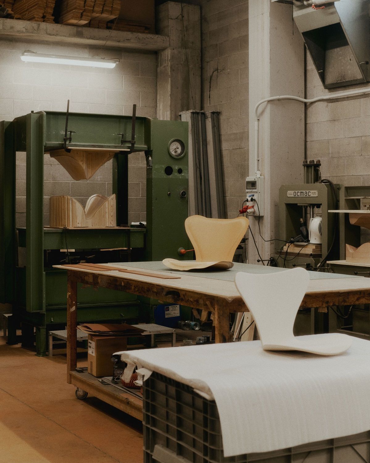 Sept / Série 3107 Tailored Chaise Fritz Hansen