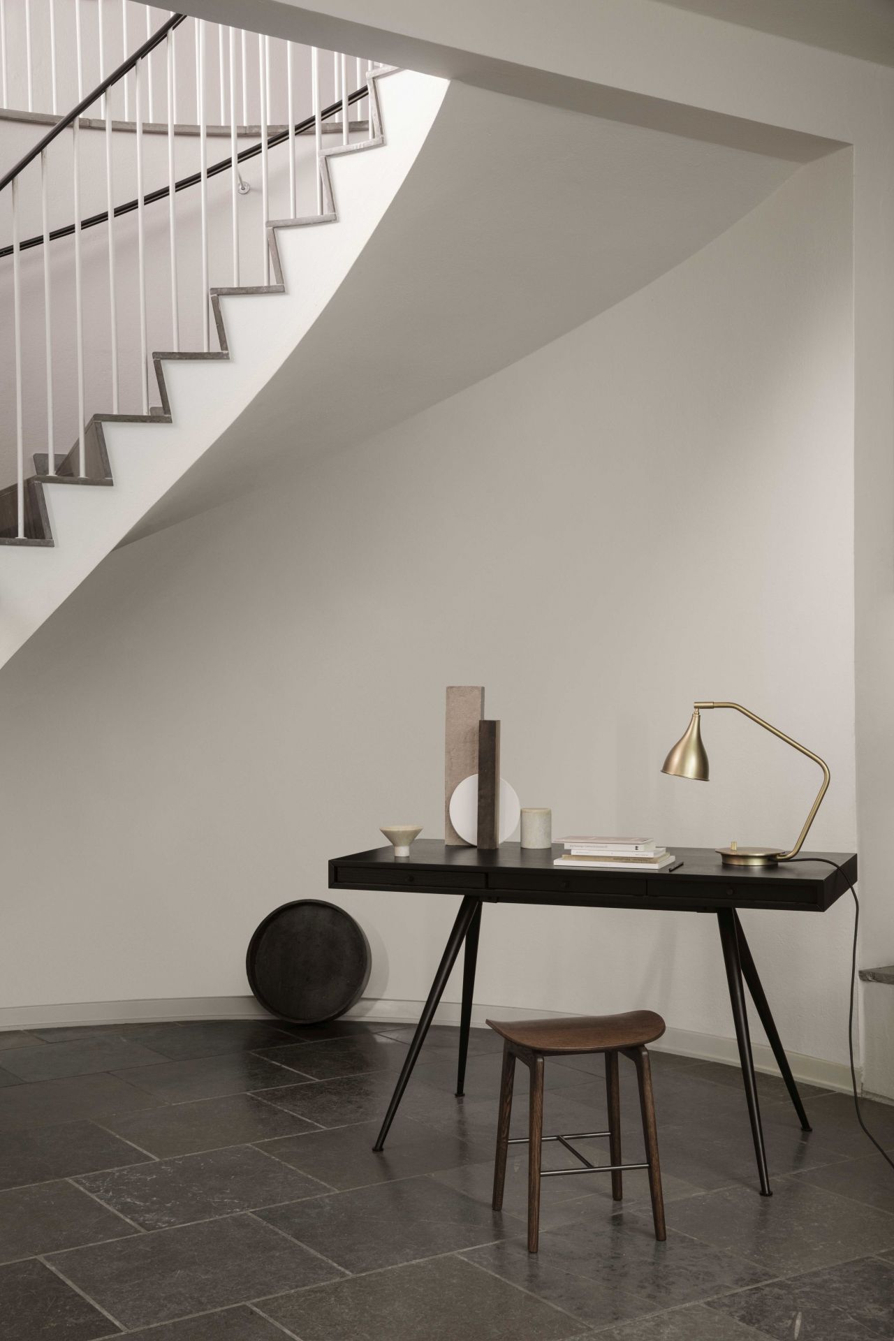 Bureau de bureau JFK avec pieds standard Noir Norr11