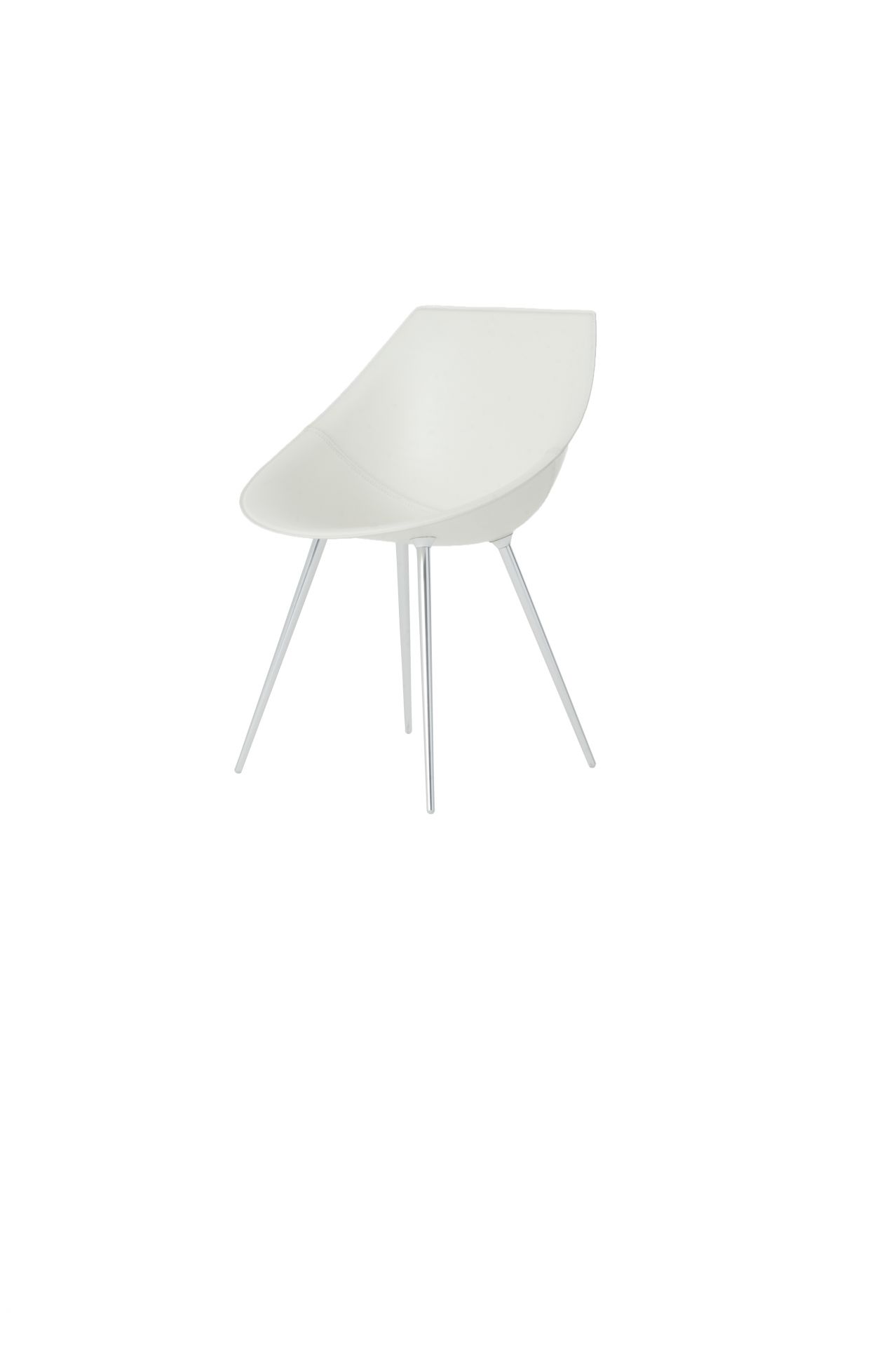 Fauteuil LAGO avec les jambes en cuir Driade
