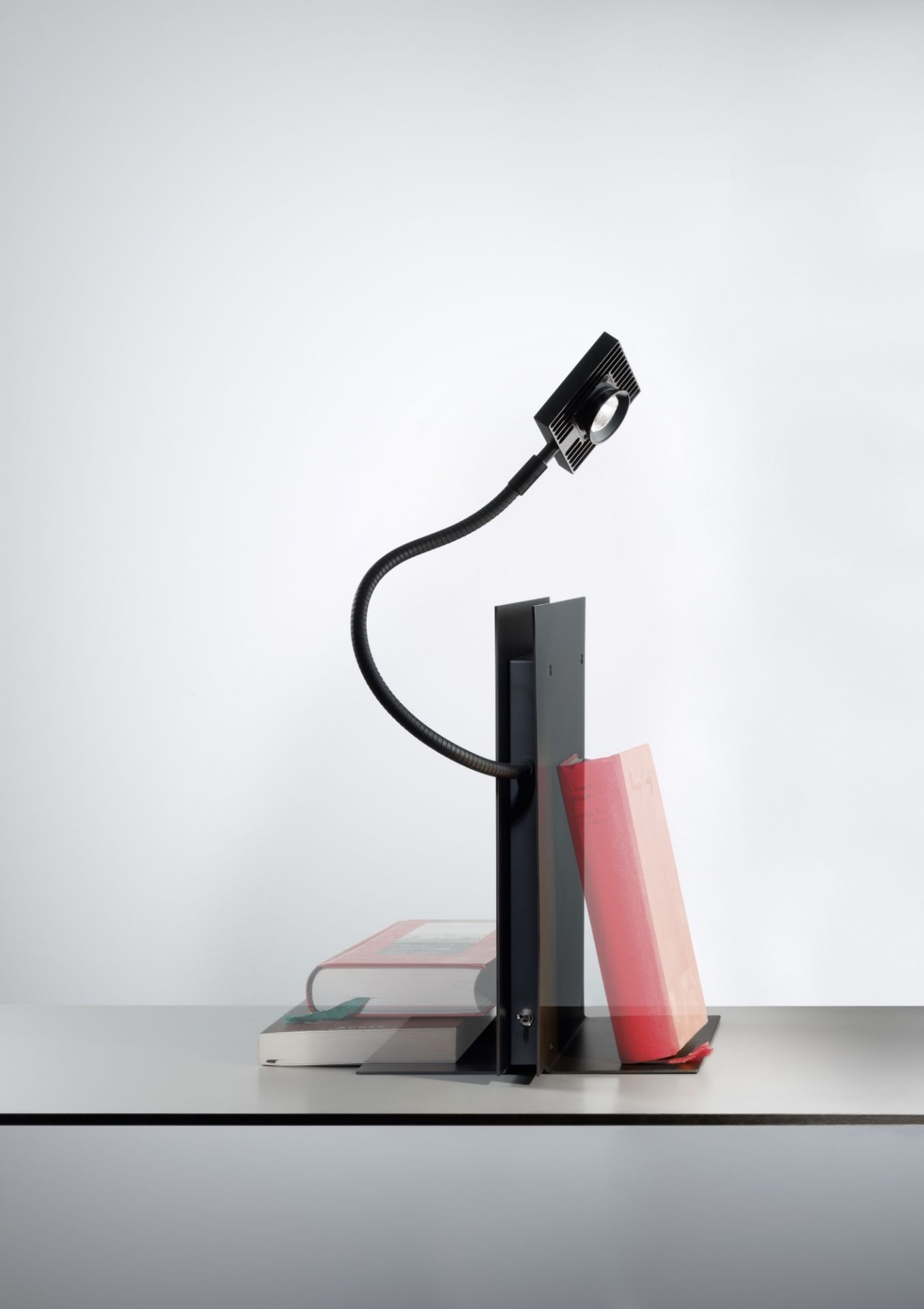 Oskar étagère lampe Ingo Maurer