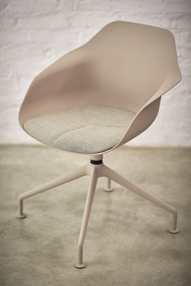 Yonda Universalstuhl Pied quatre étoiles Wilkhahn 
