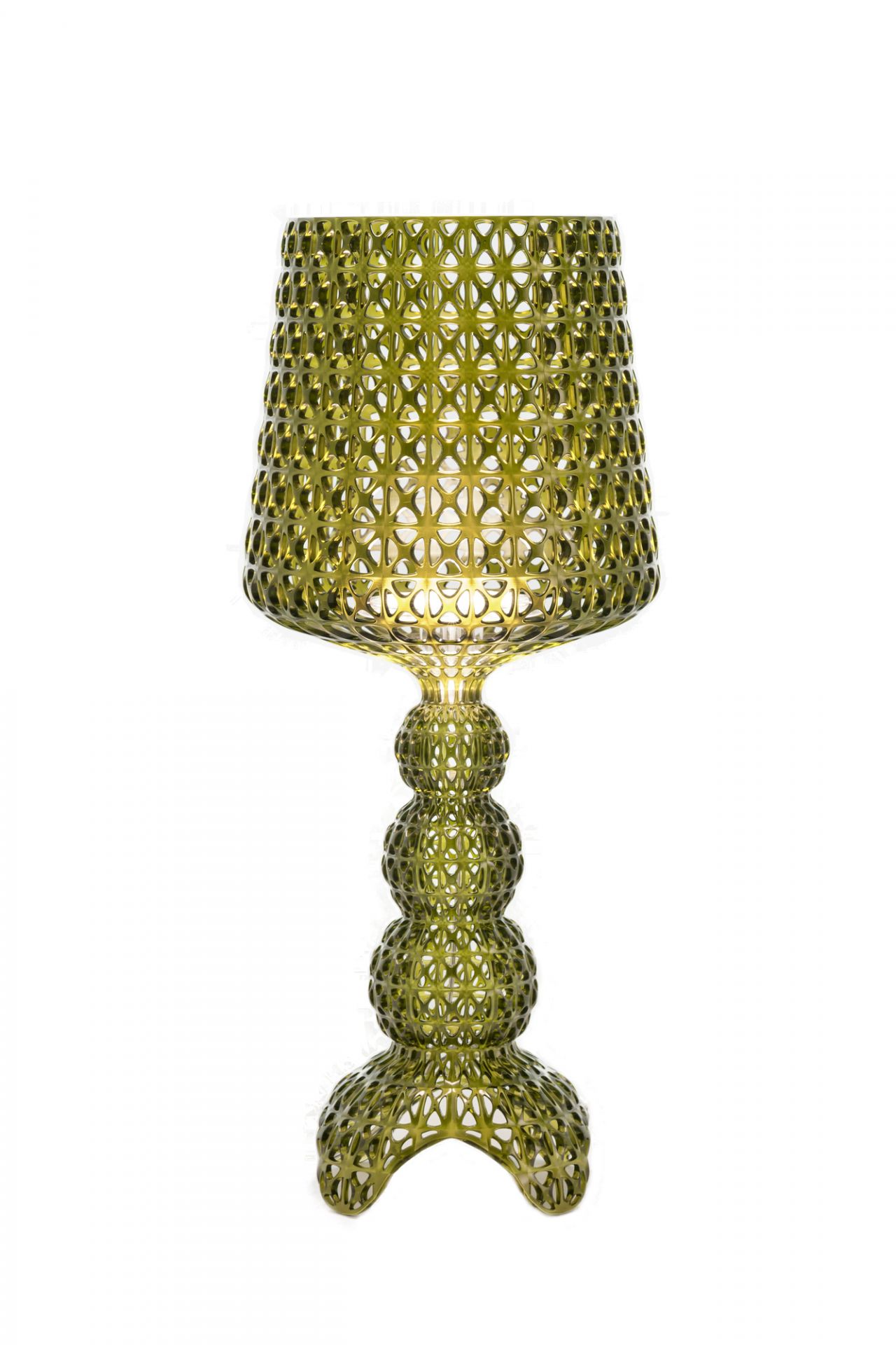 Grüne Kabuki Tischleuchte von Kartell mit filigranem Lochmuster und warmem Lichtschein.